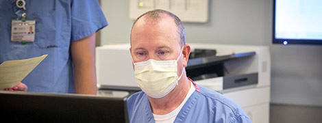 Nurse talking to a patient at AHN